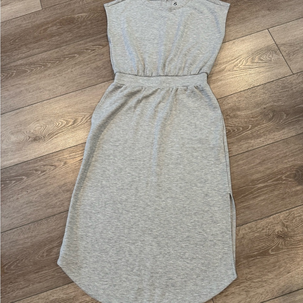Lou & Grey Scuba-soft Midi dress, Light Gray, Size Small - Picture 2 of 5